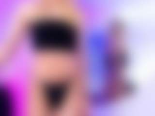 Live cam show with Iviirosse - Smoking on chickslive.net