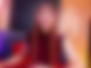 Spettacolo in cam dal vivo con Iviirosse - Cumshot su Camsoda