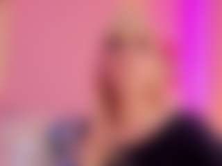 Live cam show with Iviirosse - Hazel Eyes on Soda Cam