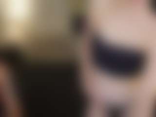 Live cam show with EllaSweet - Athletic on sexytreat.net