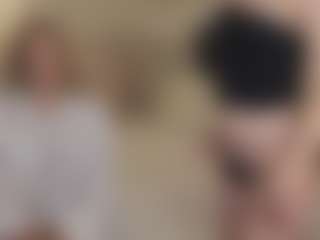 Live cam show with EllaSweet - Blue Eyes on AdultVida.com