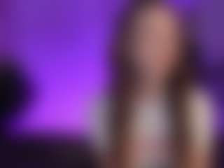 Live cam show with EllaSweet - Blowjob on googirlz