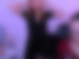 Live cam show with mona-cloud - Striptease on AdultVida.com