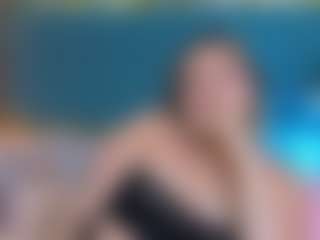 Live cam show with PatyLawrence - Blowjob on fapnchat