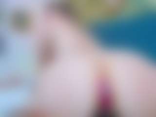 Live cam show with PatyLawrence - BBW on SpunkLive