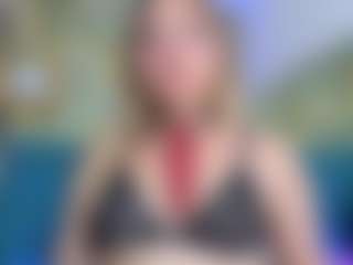 Live cam show with PatyLawrence - Striptease on Uber Horny