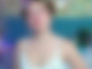 Live cam show with PatyLawrence - Brown Eyes on Dare Cams