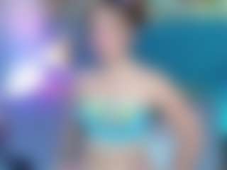 Live cam show with PatyLawrence - Striptease on Camsoda