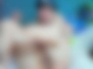 Live cam show with PatyLawrence - Oil on Hubzter Live