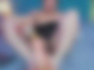 Live cam show with PatyLawrence - Squirt on Milfs Live