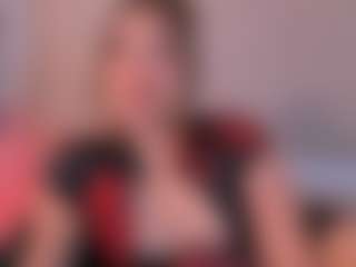 Live cam show with PatyLawrence - Dildo on CamwithHer