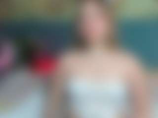 Live cam show with PatyLawrence - Drinking on crypto-cams