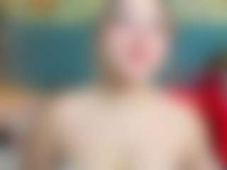 Live cam show with PatyLawrence - Cowgirl on UwU Esports