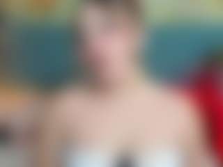 Live cam show with PatyLawrence - Thick on Big Tits