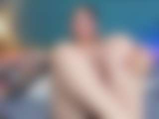 Live cam show with PatyLawrence - Shaved Pussy Curvy on infinitiblacc.com