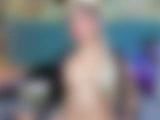 Live cam show with PatyLawrence - Curvy Small Tits on Ass Tok