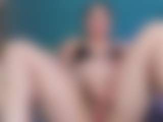 Live cam show with PatyLawrence - Brown Eyes Blonde Hair on live18s.com
