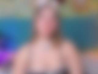 Live cam show with PatyLawrence - Cute on dropp.cam