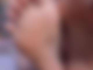 Spettacolo in cam dal vivo con PatyLawrence - BBW Dildo su Camsoda