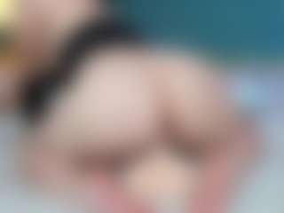 Live cam show with PatyLawrence - Athletic on madthumbs