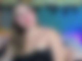 Live cam show with PatyLawrence - Ass Bouncing on Dolls Live