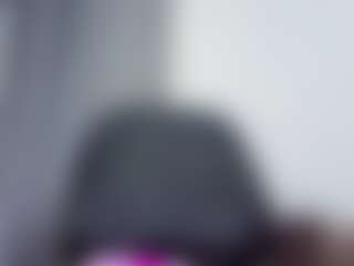 Live cam show with sophiiacutedolls - Spank on Camversity