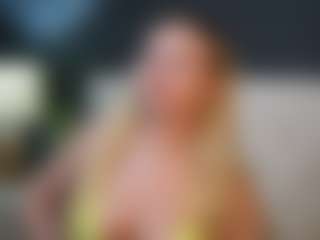 Live cam show with DaliaDiva - Tittyfuck on StripNow
