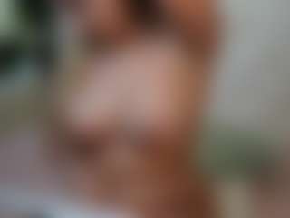 Live cam show with DaliaDiva - Tittyfuck on livesuperchat.net