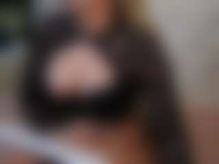 Live cam show with DaliaDiva - Average on Streamer API