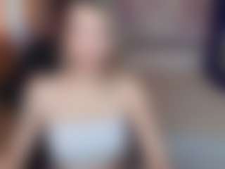 EmilyWalkers's Live Sex Cam Show