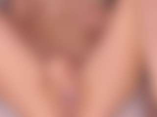Live cam show with Kloee brown - Control on Milfs Live