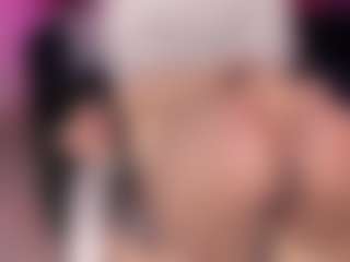 Live cam show with Kloee brown - Flashing on crypto-cams