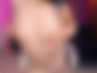 Live cam show with Kloee brown - Erotic Dance on milfzrlive.com
