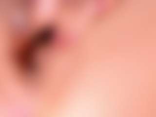Live cam show with Kloee brown - Facial on Camsoda