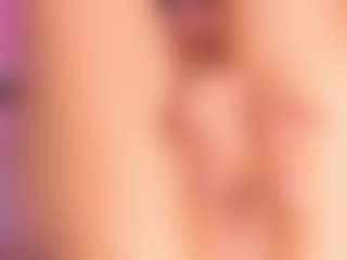 Live cam show with Kloee brown - Full Nudity on CamClone