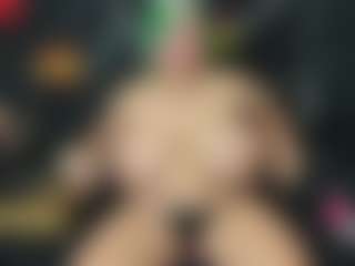 Live cam show with Oriana - Lick on googirlz