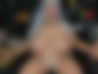 Oriana's Live Sex Cam Show