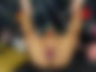 Oriana's Live Sex Cam Show