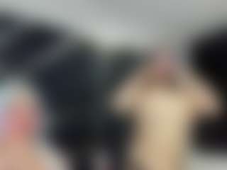 Live cam show with Oriana - Cute on Camming Site