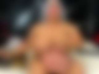 Live cam show with Oriana - Grandes Tetas on slutload