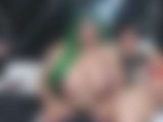 Live-Cam-Show mit Oriana - Strip auf Camsoda