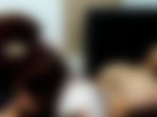 Live cam show with SarahJhonsonn - Striptease on parknlotfishbdy