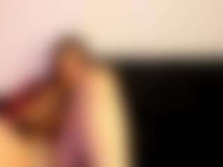 SarahJhonsonn's Live Sex Cam Show