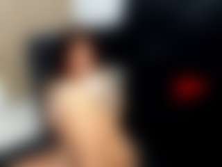 SarahJhonsonn's Live Sex Cam Show