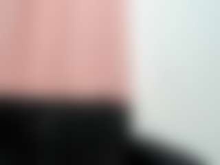 Live cam show with SarahJhonsonn - Red Hair Squirt on infinitiblacc.com