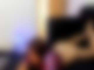 SarahJhonsonn's Live Sex Cam Show