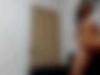 SarahJhonsonn's Live Sex Cam Show