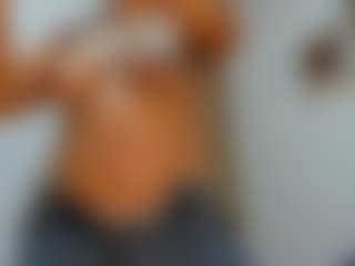 Live cam show with SarahJhonsonn - Red Hair Squirt on Camming Site