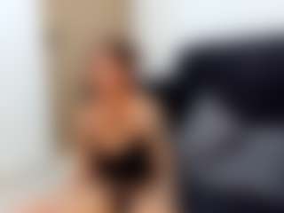 Live cam show with SarahJhonsonn - Solo on Camsoda