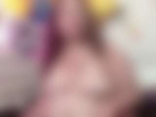 Live cam show with scarlettbooty - Camel Toe on StripNow
